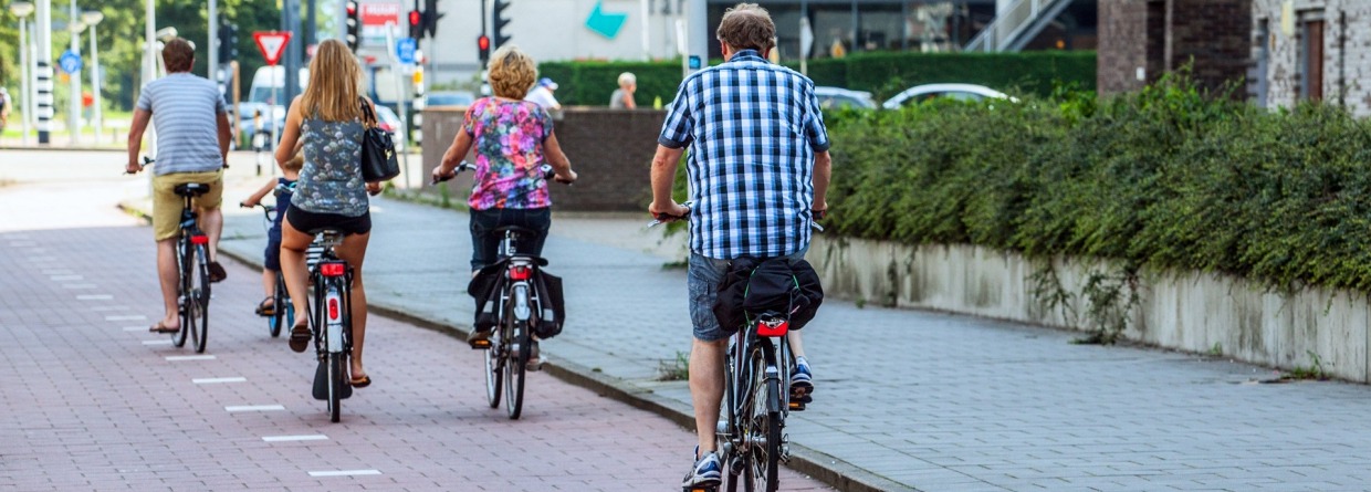 Fietsers op het fietspad